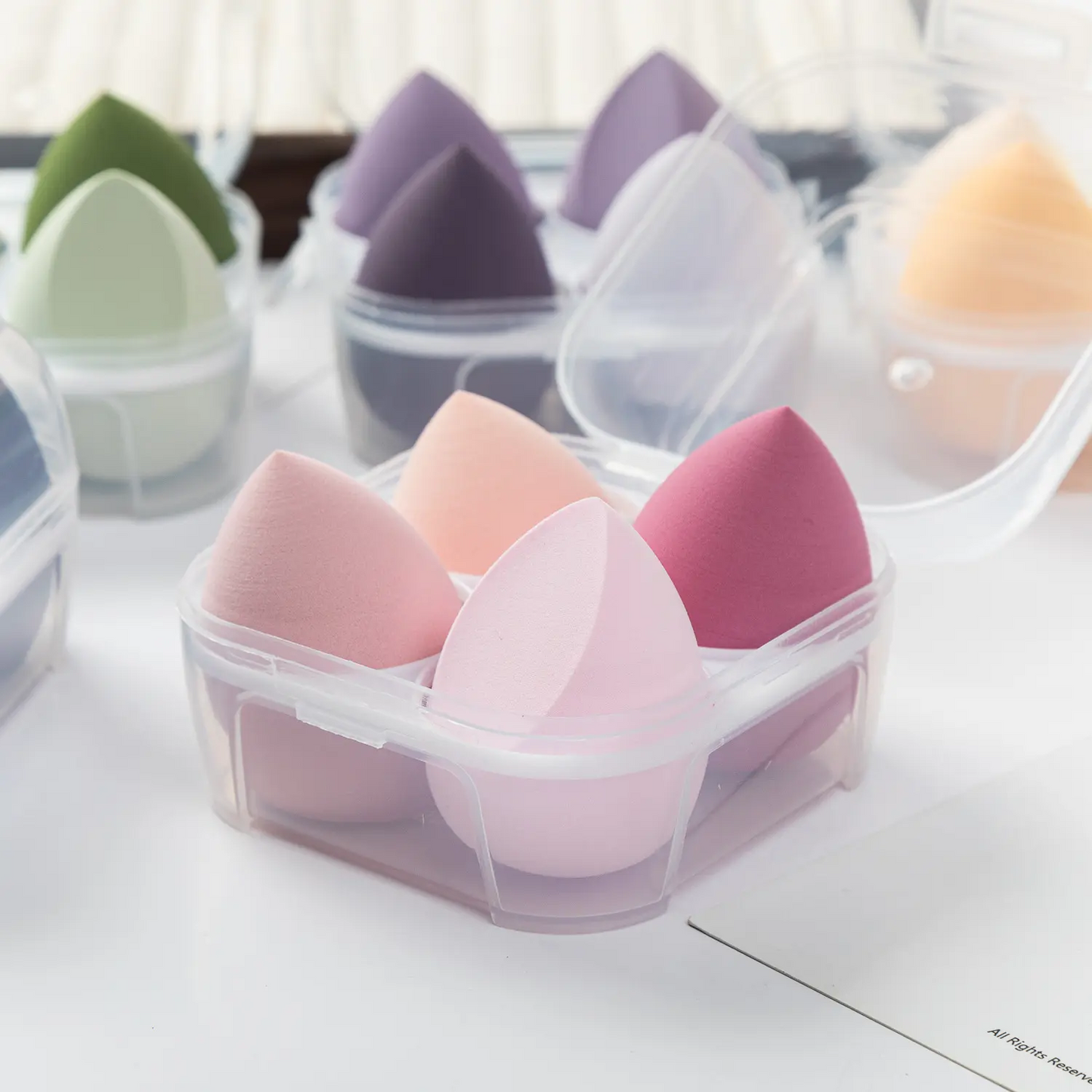 4pcs Makeup Blender Cosmetic Puff Makeup Sponge with Storage Box Foundation Powder Sponge Beauty Tools Women Make Up Accessories